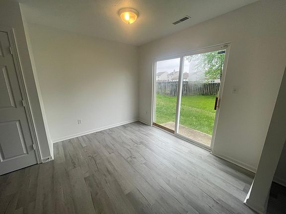 4th image of 3863 Planewood Dr