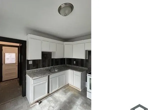 2934 Montgomery Ave, Detroit, MI 48206
