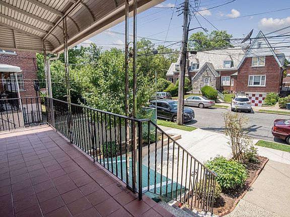 2nd image of 2210 Fenton Ave