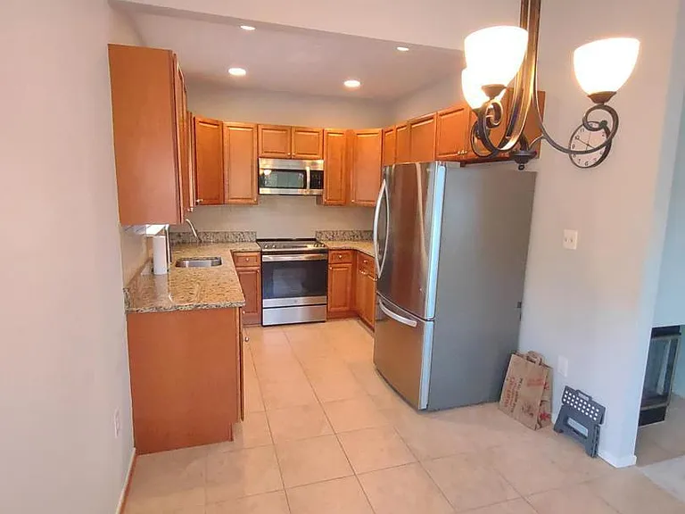 11037 Villaridge Ct #B — Photo 6
