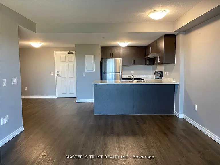 7 Kay Cres #606 — Photo 9