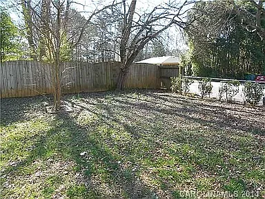1517 Downs Ave — Photo 3