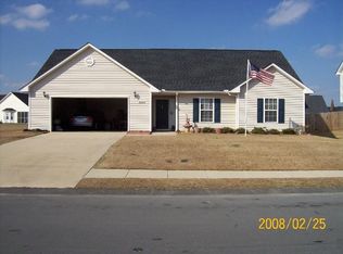 5844 Nesee St, Fayetteville, NC 28314