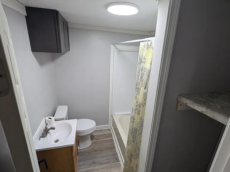 983 Kinsler Ave — Photo 7