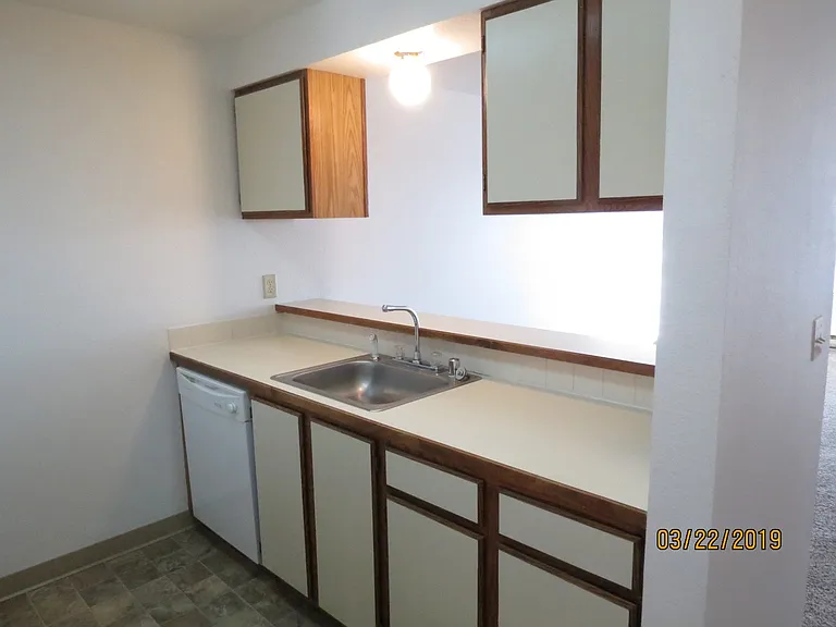 Hart Terrace Apartments — Photo 8
