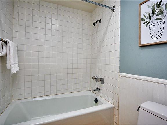 2nd image of 1777 Larimer St #1705