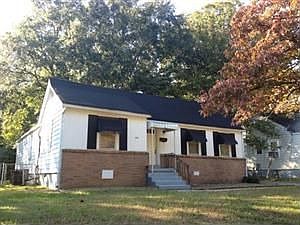 4th image of 1015 E Walthal Cir