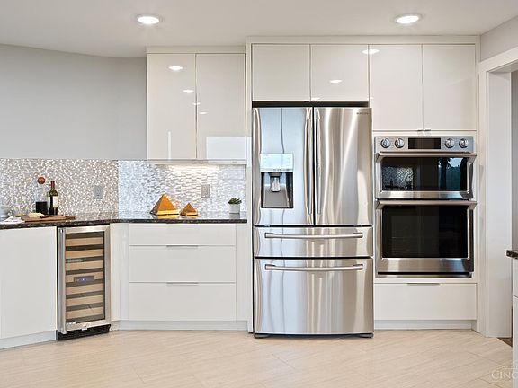 4th image of 2346 Wilmington Rd