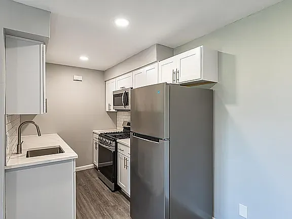 1 bed, $1,095 — Photo 2