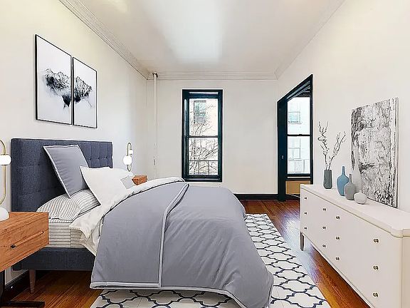 3rd image of 315 W 115th St #1FL3