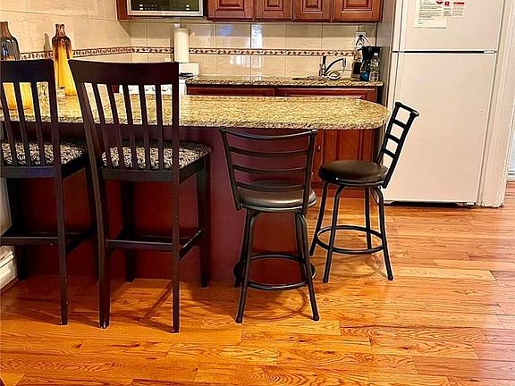 5th image of 941 Jerome Avenue #3B