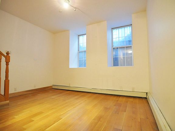 5th image of 202-204 W 140th St #1D