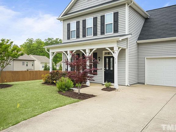 3rd image of 712 McCarthy Dr