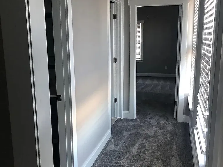 497 W 4th Ave — Photo 8