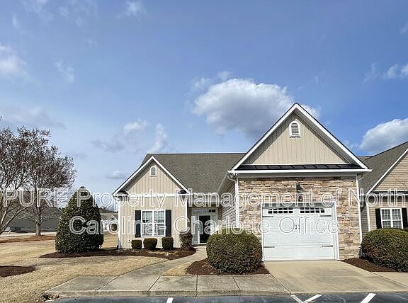 3rd image of 68 Wembley Dr
