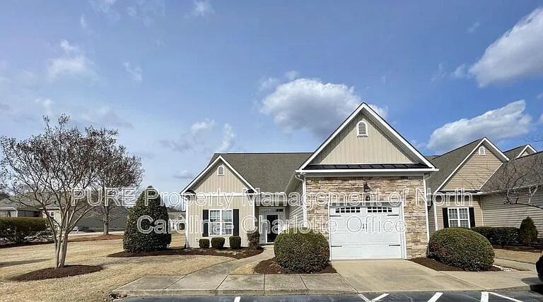 68 Wembley Dr — Photo 2