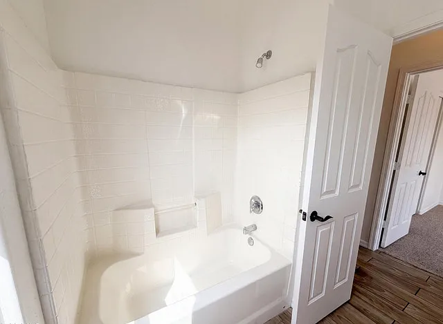 606 W Beautiful Ln — Photo 12