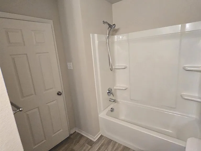 31 Winter Valley Cv — Photo 17