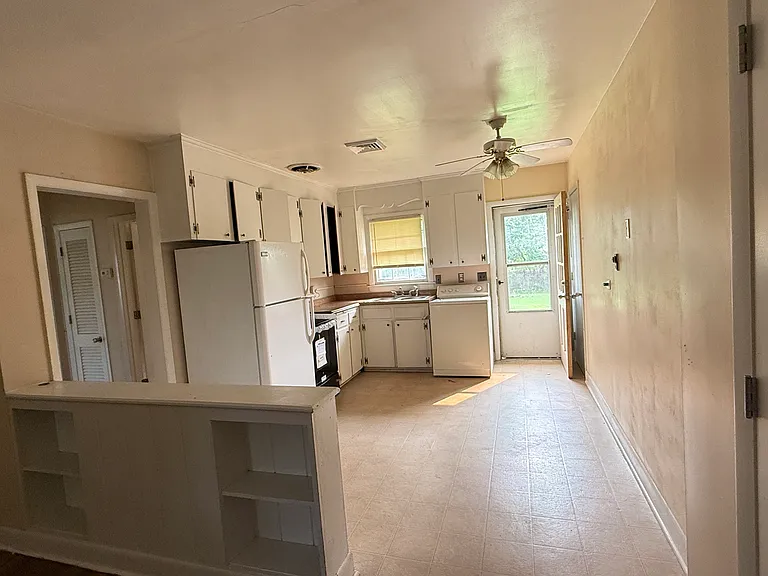 1123 Sandusky Dr #B — Photo 4