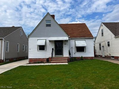 6602 Snow Rd, Parma, OH, 44129