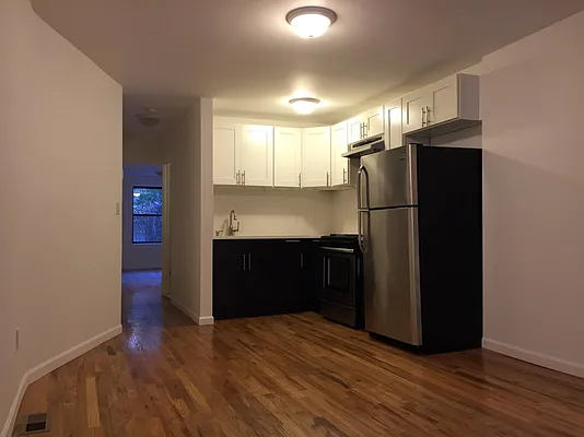 Rented by Bohemia Realty Group | media 42