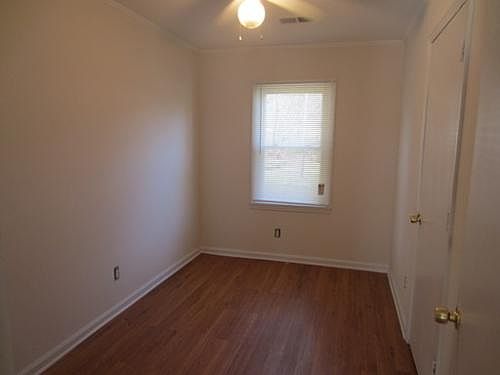 3rd image of 609 W Davidson Ave APT A