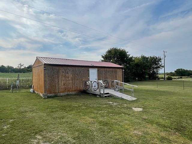 2nd image of 8840 E Tower Rd