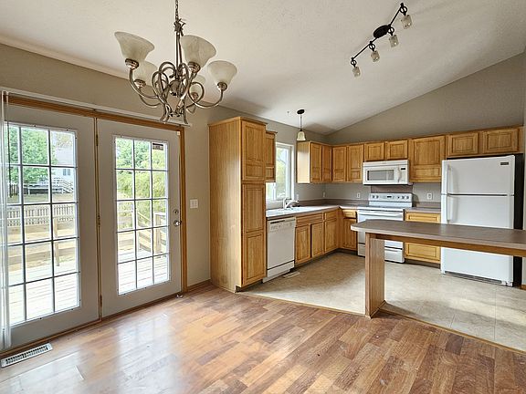 4th image of 4120 N 169th St