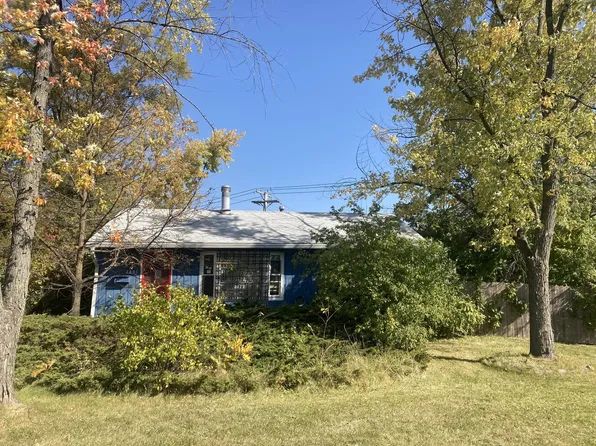 2801 N Elmwood Ave, Waukegan, IL 60087