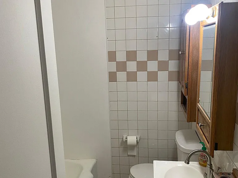 2200 Oak Ln — Photo 13