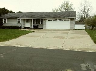 425 Sherry Ln, Viroqua, WI 54665