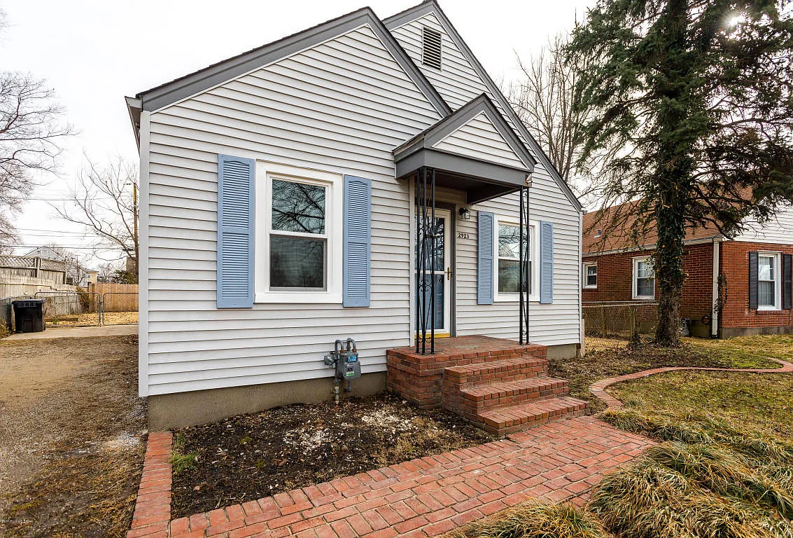 2923 Bowman Ave photo 1