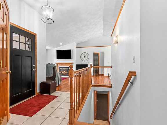 5th image of W6034 Paige Way