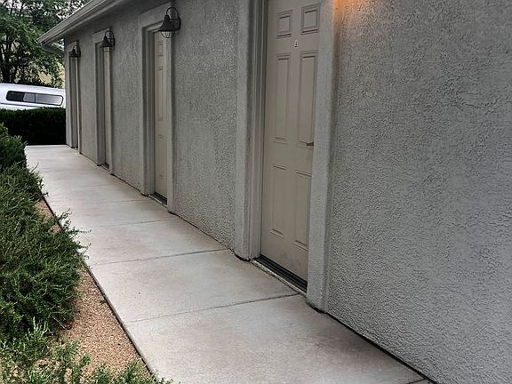 3rd image of 229 S Penn Ave APT C