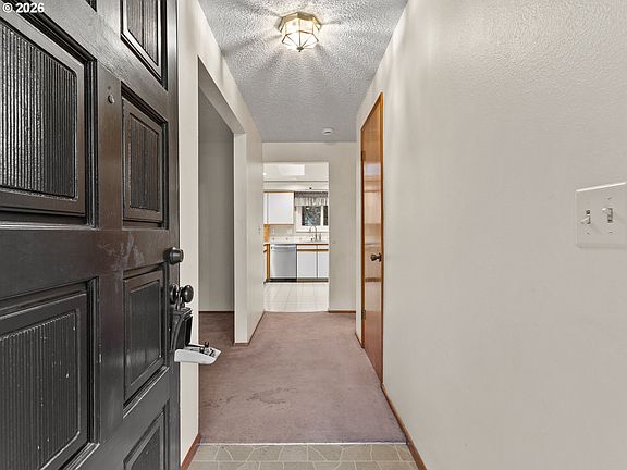 5th image of 1288 SE 40th Ave