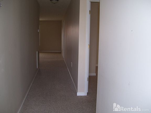 2nd image of 111 Kestrel Ct