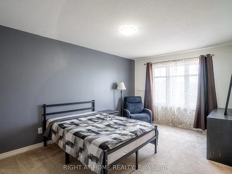 712 Brian Good Ave — Photo 15