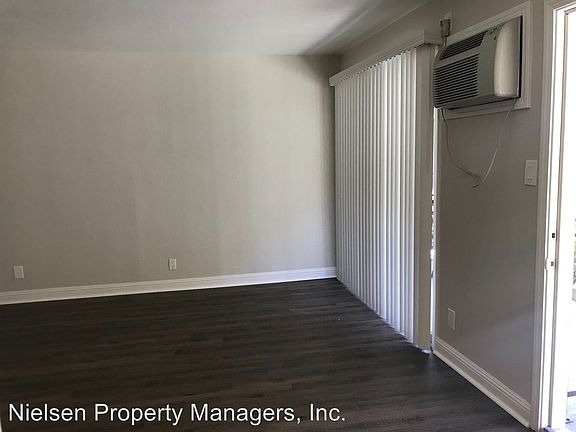 3rd image of 1214 Bell St APT 04