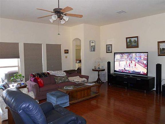 5th image of 950 Rocky Hollow Dr