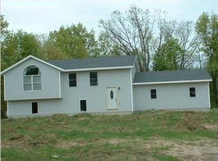 21833 Cutler Rd, Howard City, MI 49329