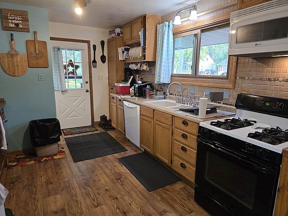 5th image of 9231 Baldwin Dr