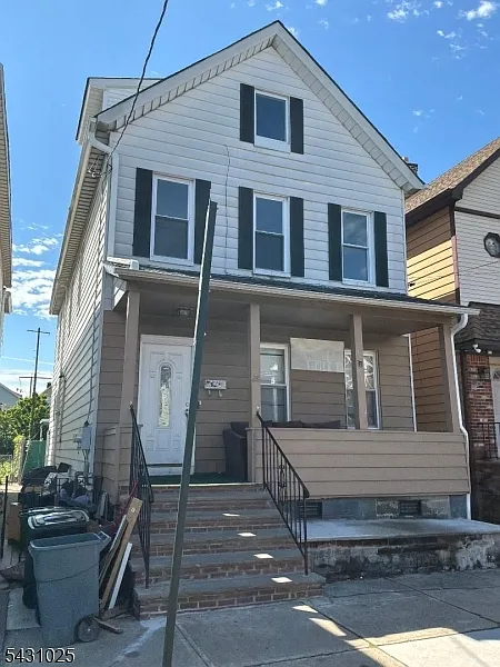 28 Niles St