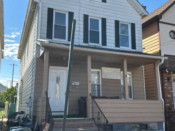 28 Niles St