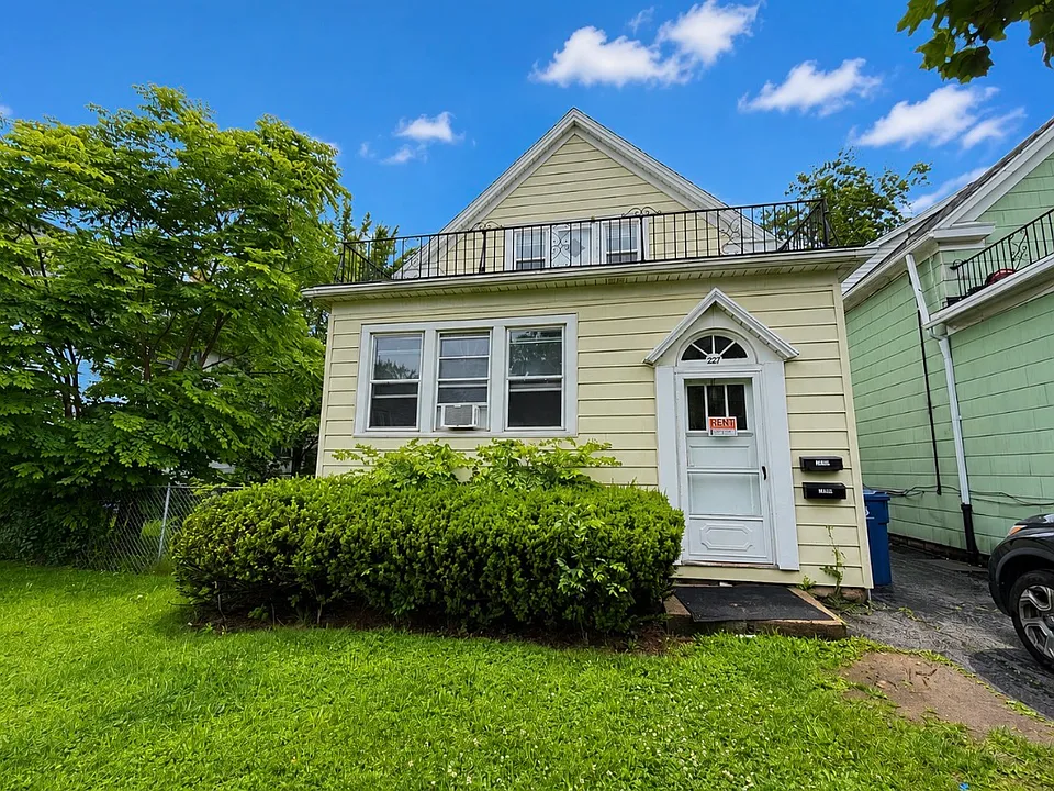 227 Heath St #2