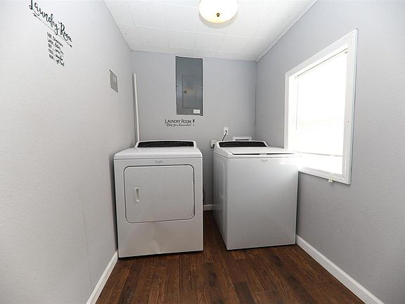 5th image of 211 Lucinda Dr
