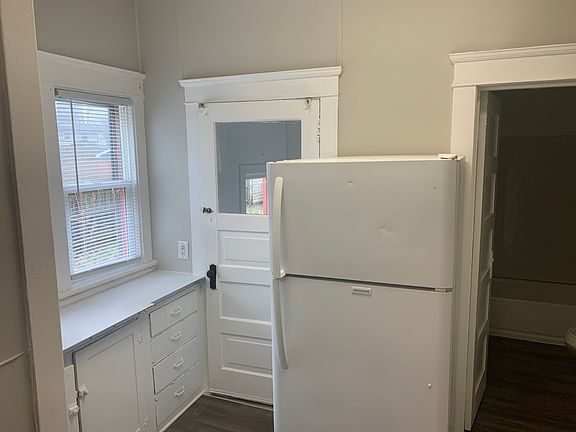 5th image of 131 Union St N #131