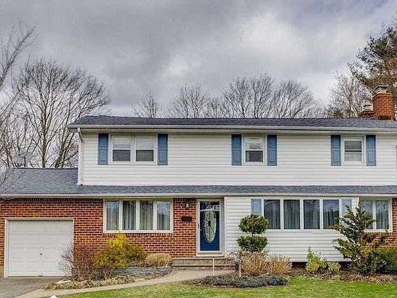 2nd image of 20 Ellsworth Pl