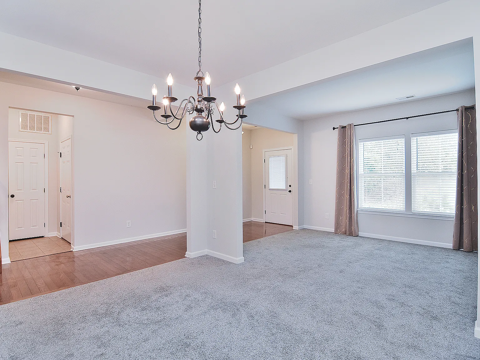 4 bed, 3299 sqft, $3,200 — Photo 4
