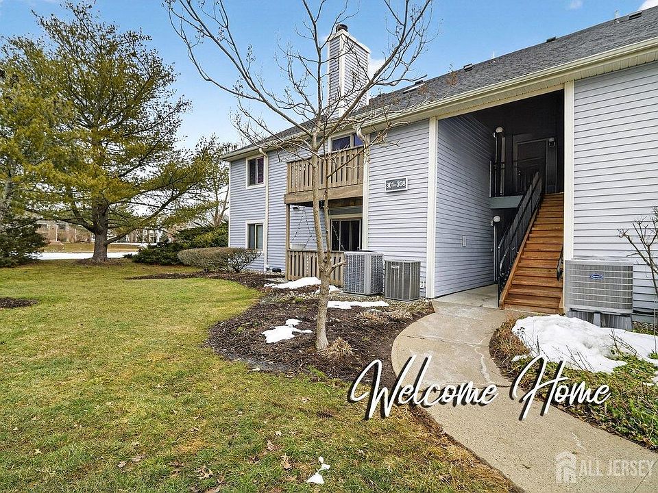 1st image of 304 Aspen Dr