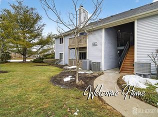 304 Aspen Dr, Plainsboro, NJ 08536